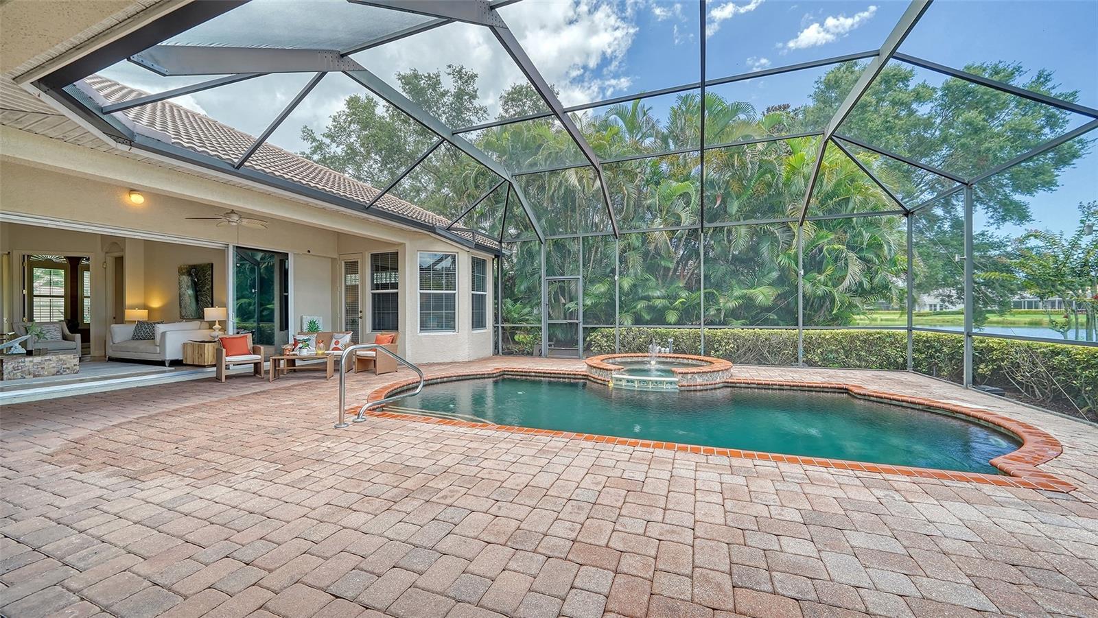 SILVER OAKS - Residential