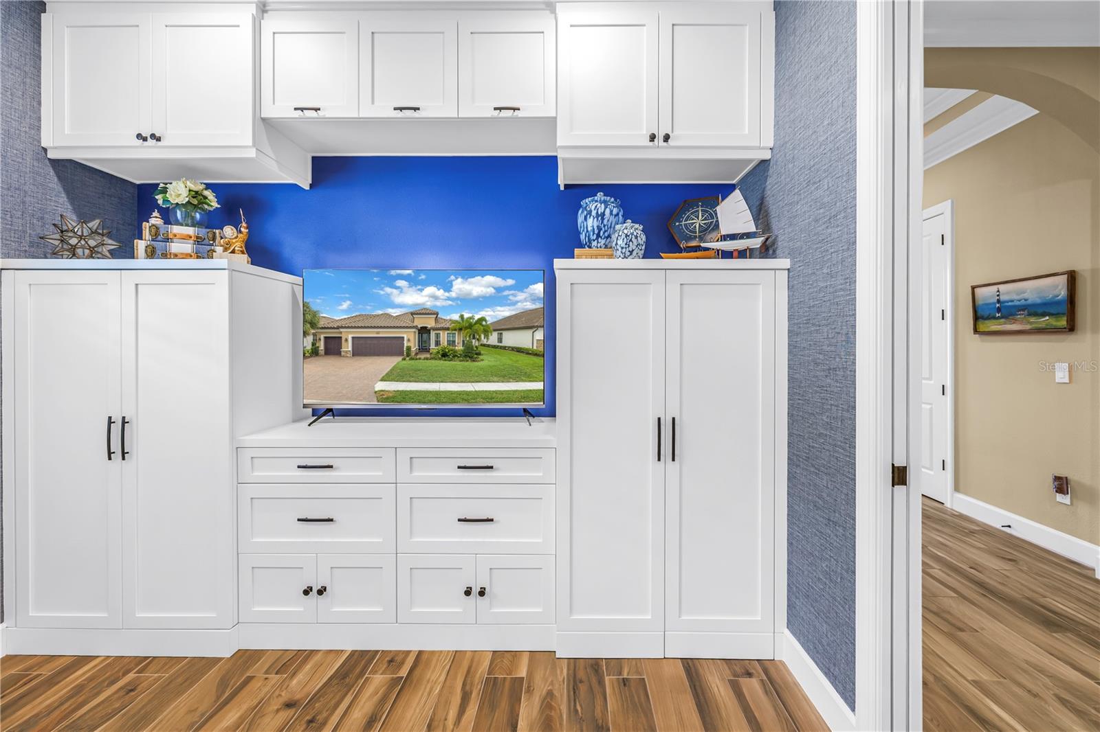 ARTISAN LAKES ESPLANADE PHASE III - Residential