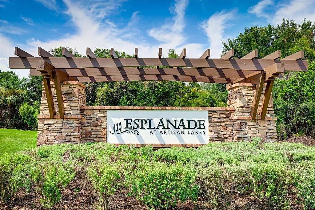 ARTISAN LAKES ESPLANADE PHASE III - Residential
