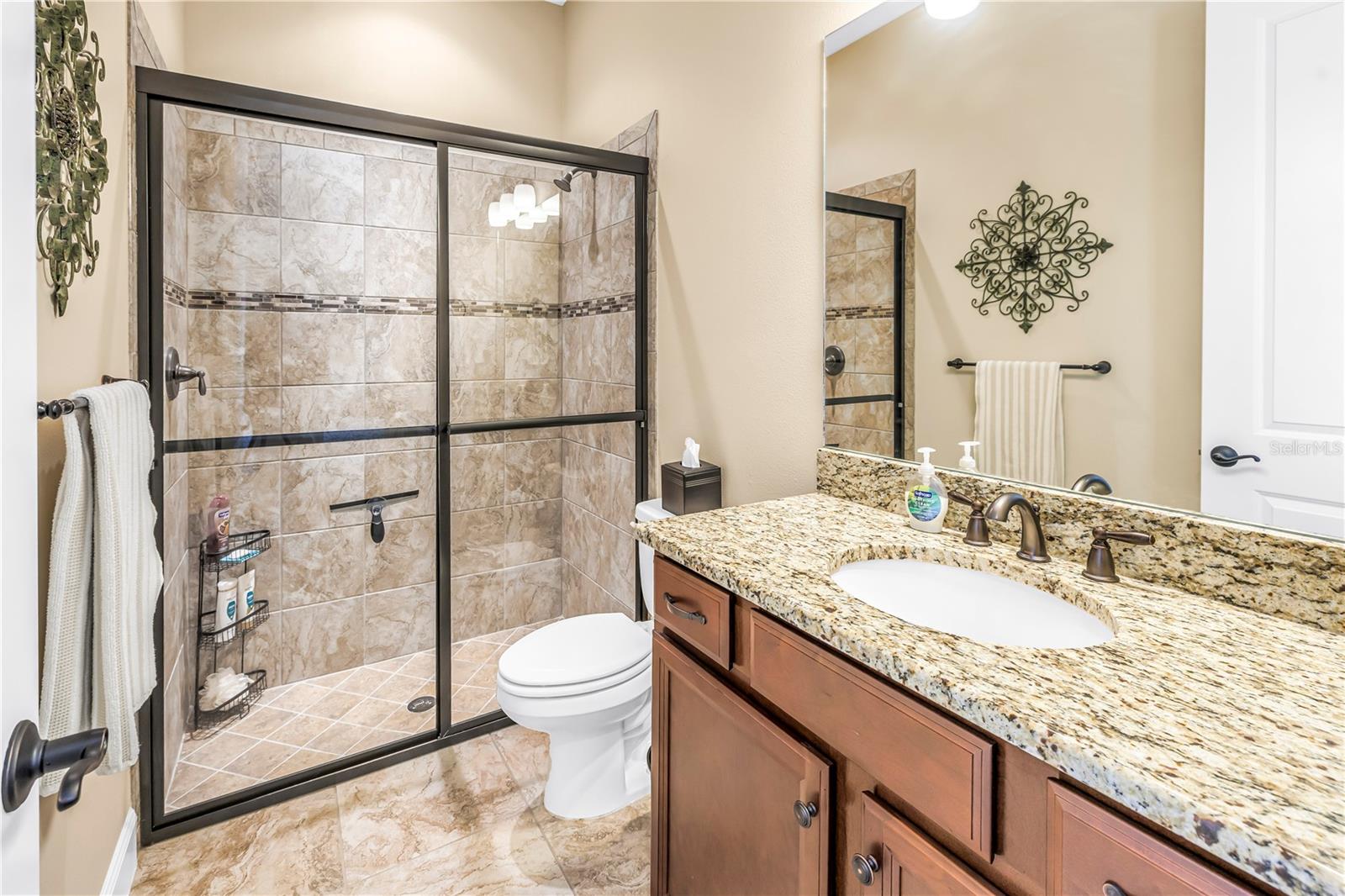 ARTISAN LAKES ESPLANADE PHASE III - Residential