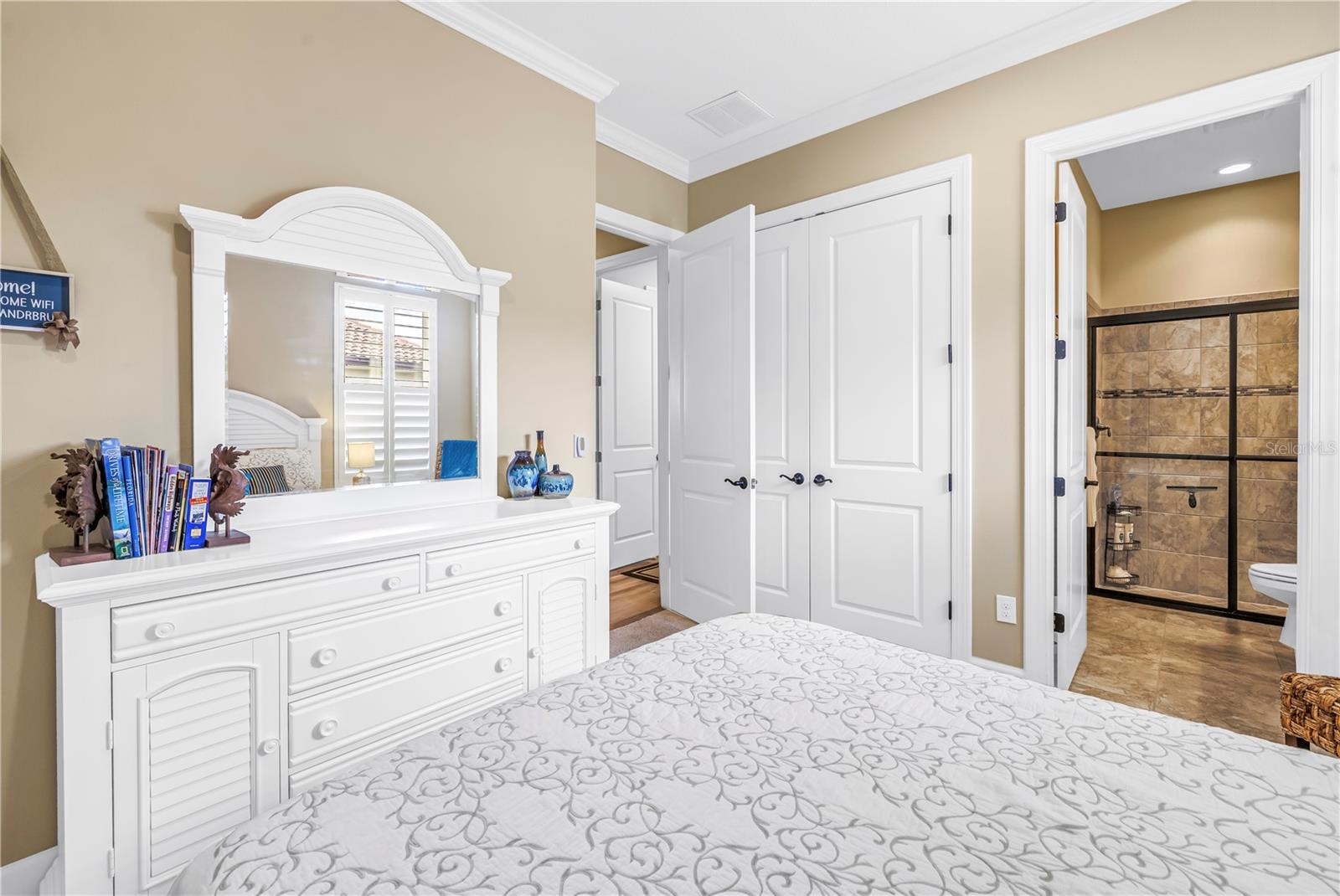 ARTISAN LAKES ESPLANADE PHASE III - Residential