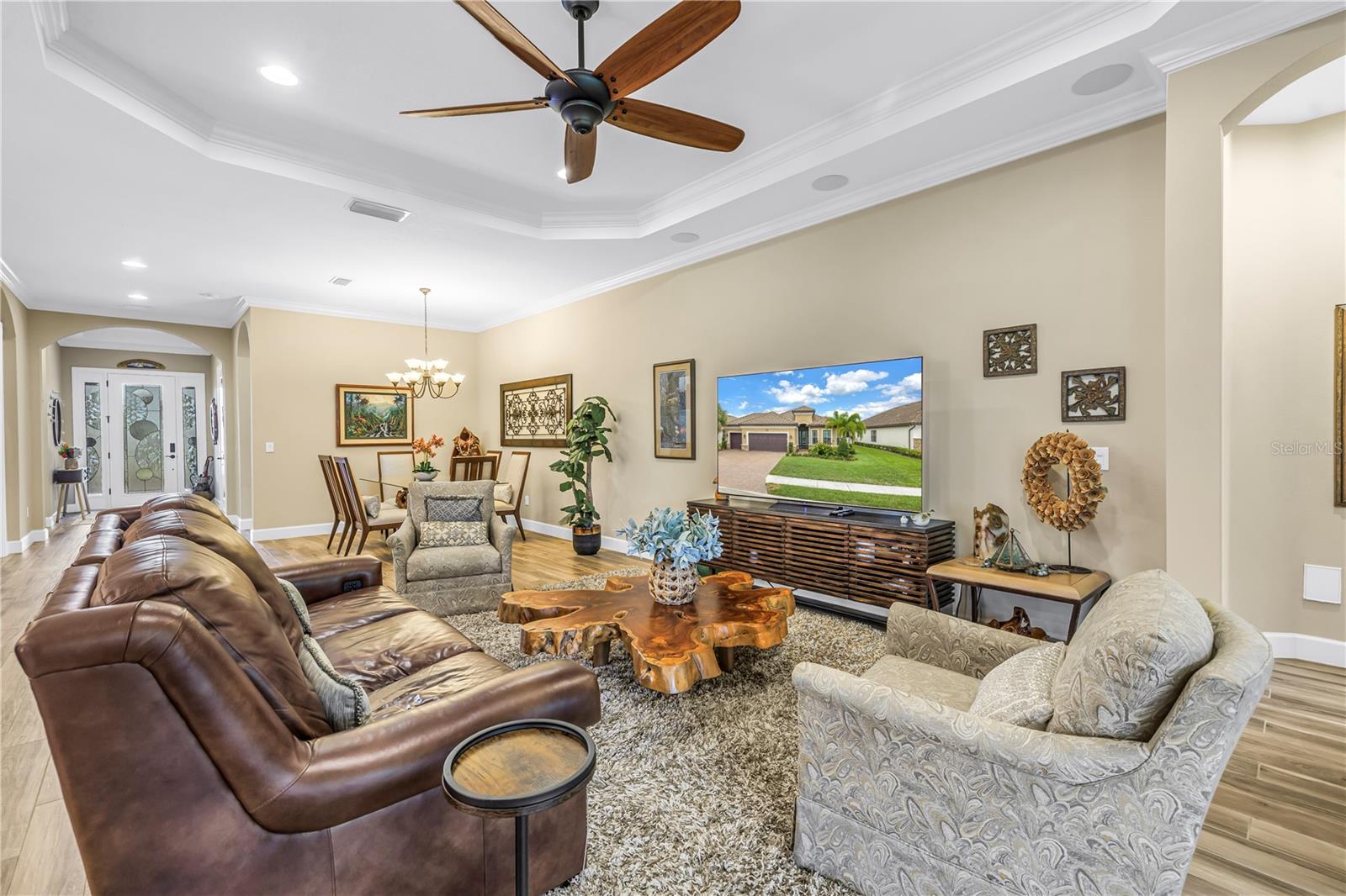 ARTISAN LAKES ESPLANADE PHASE III - Residential