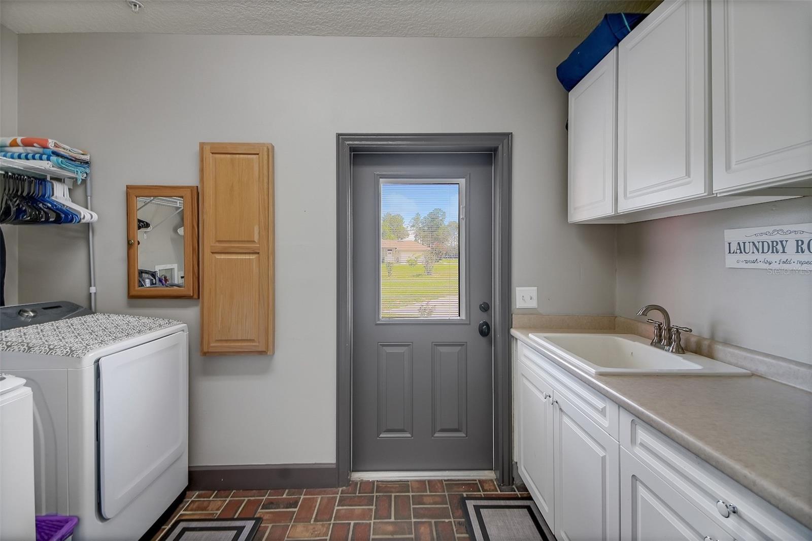 COURTNEY JANE ESTATES SUB - Residential