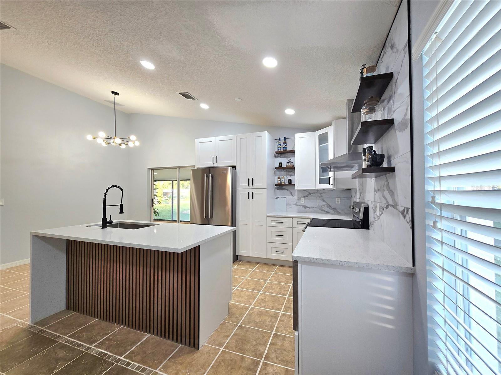 LAVADA COURT - Residential