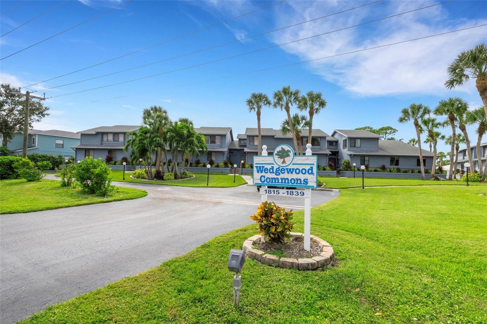WEDGEWOOD COMMONS - Residential