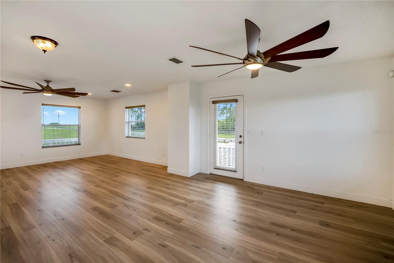 ACREAGE & UNREC - Residential
