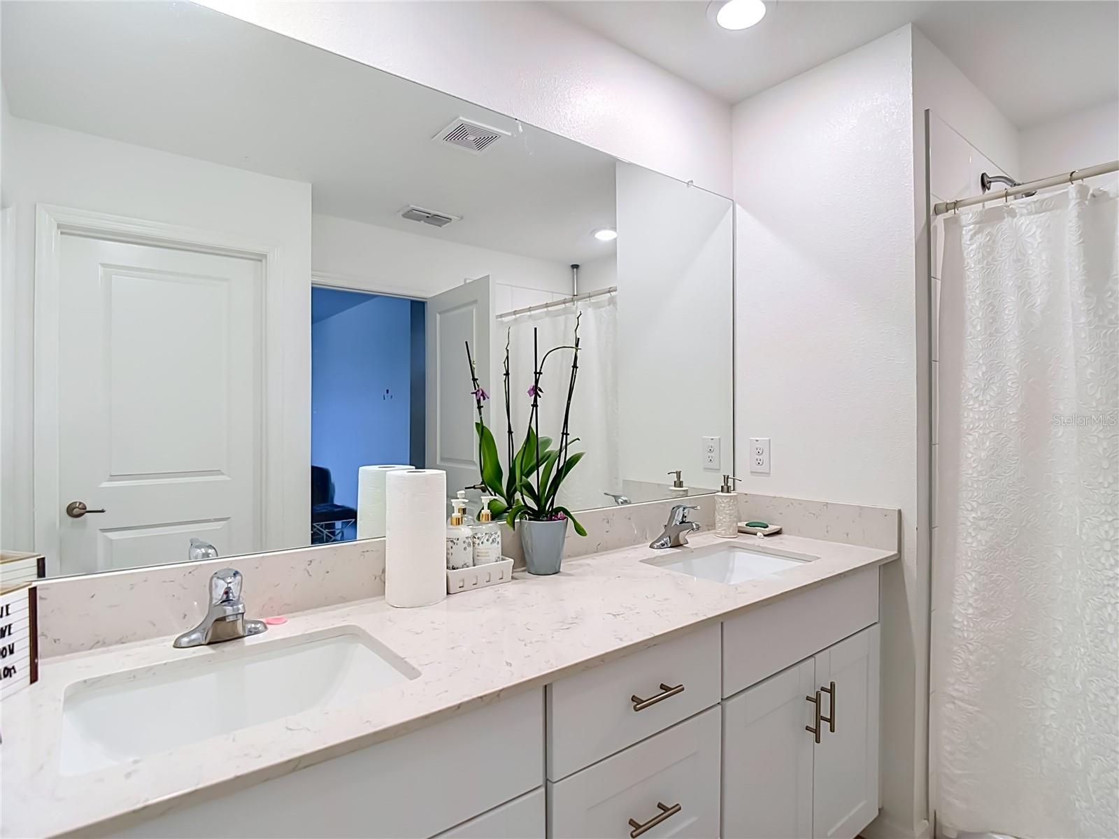 TWO RIVERS - Residential