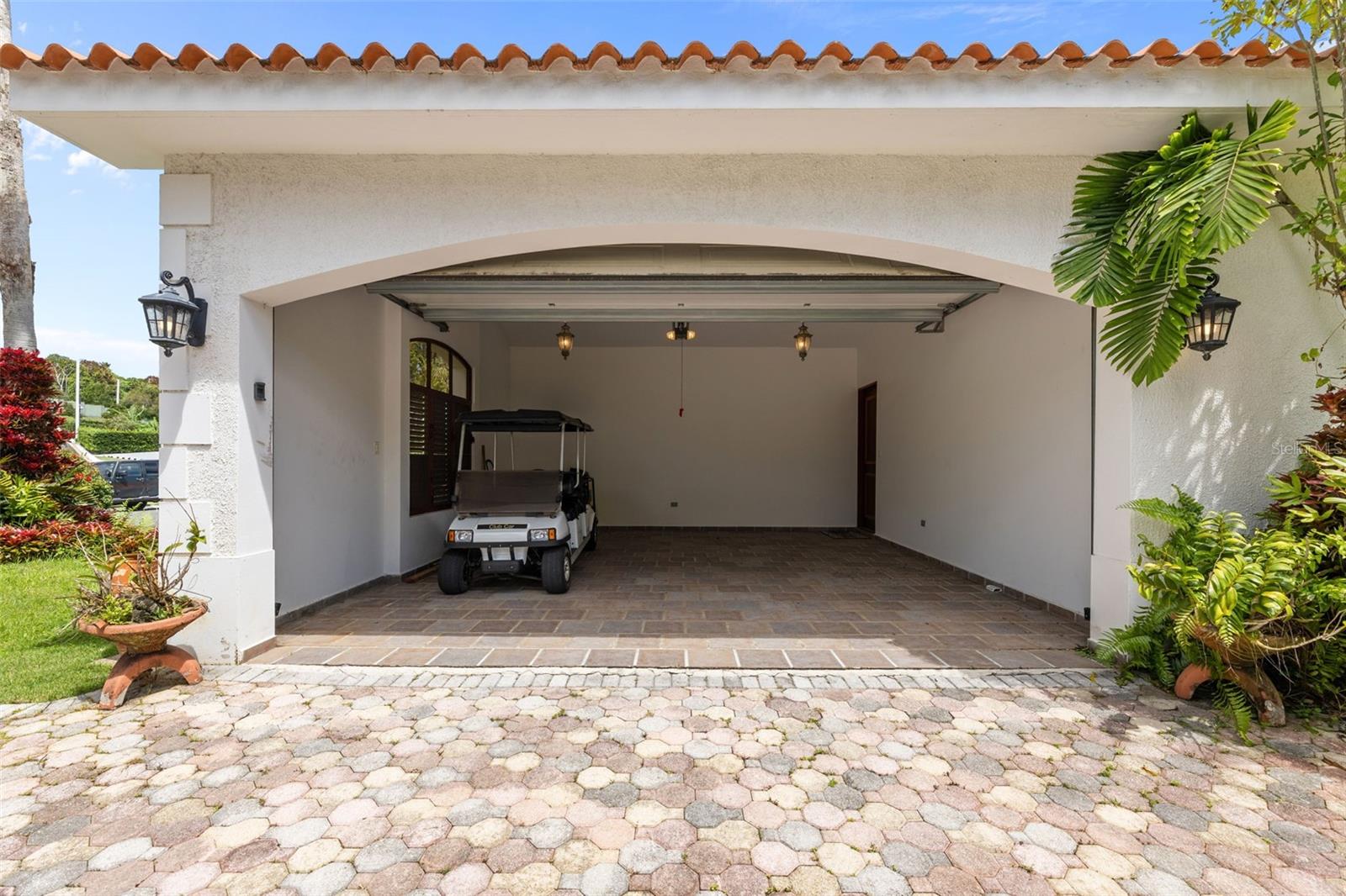 LAS VISTAS RIO MAR - Residential