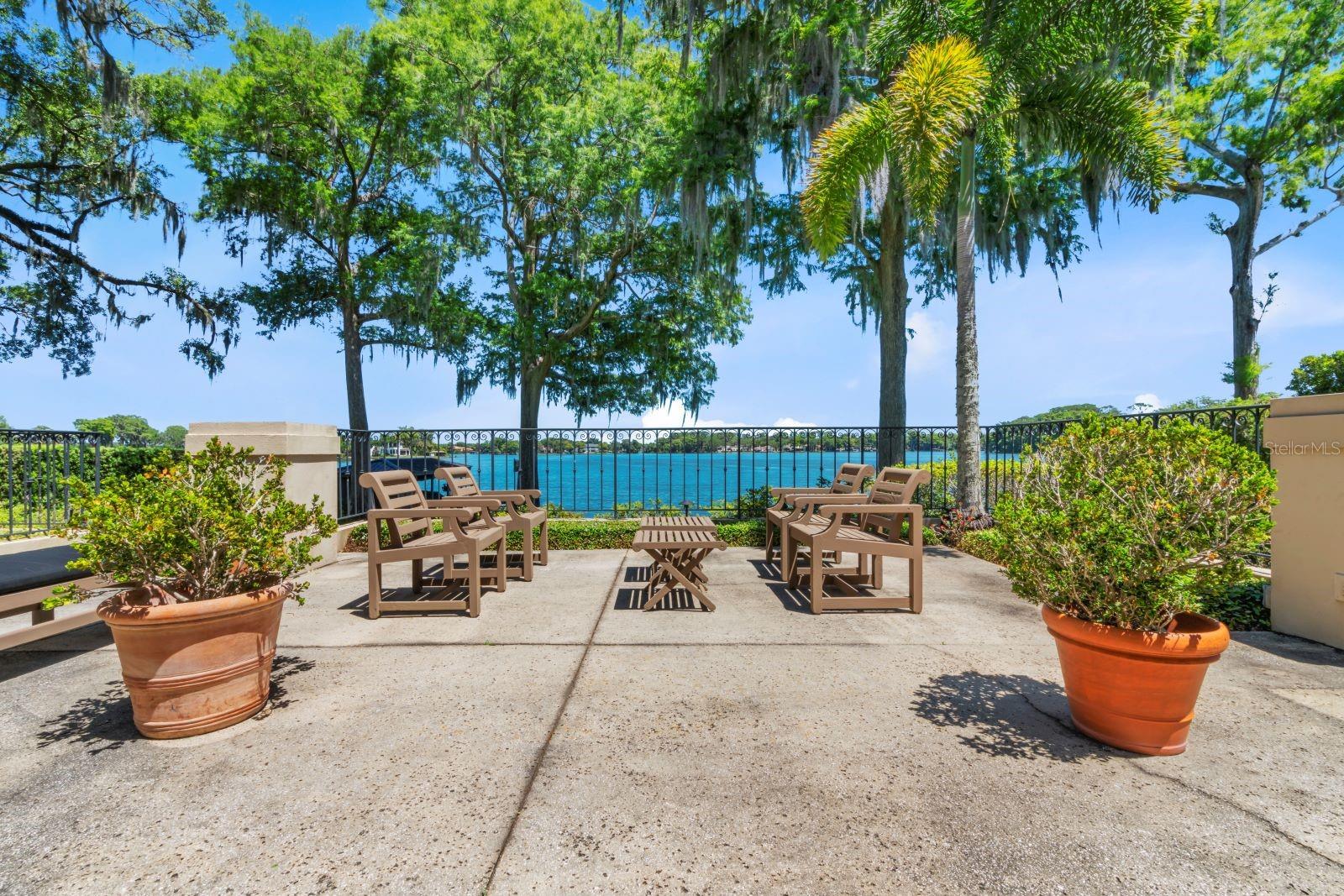 ROBERT DHU MACDONALD PARK - Residential