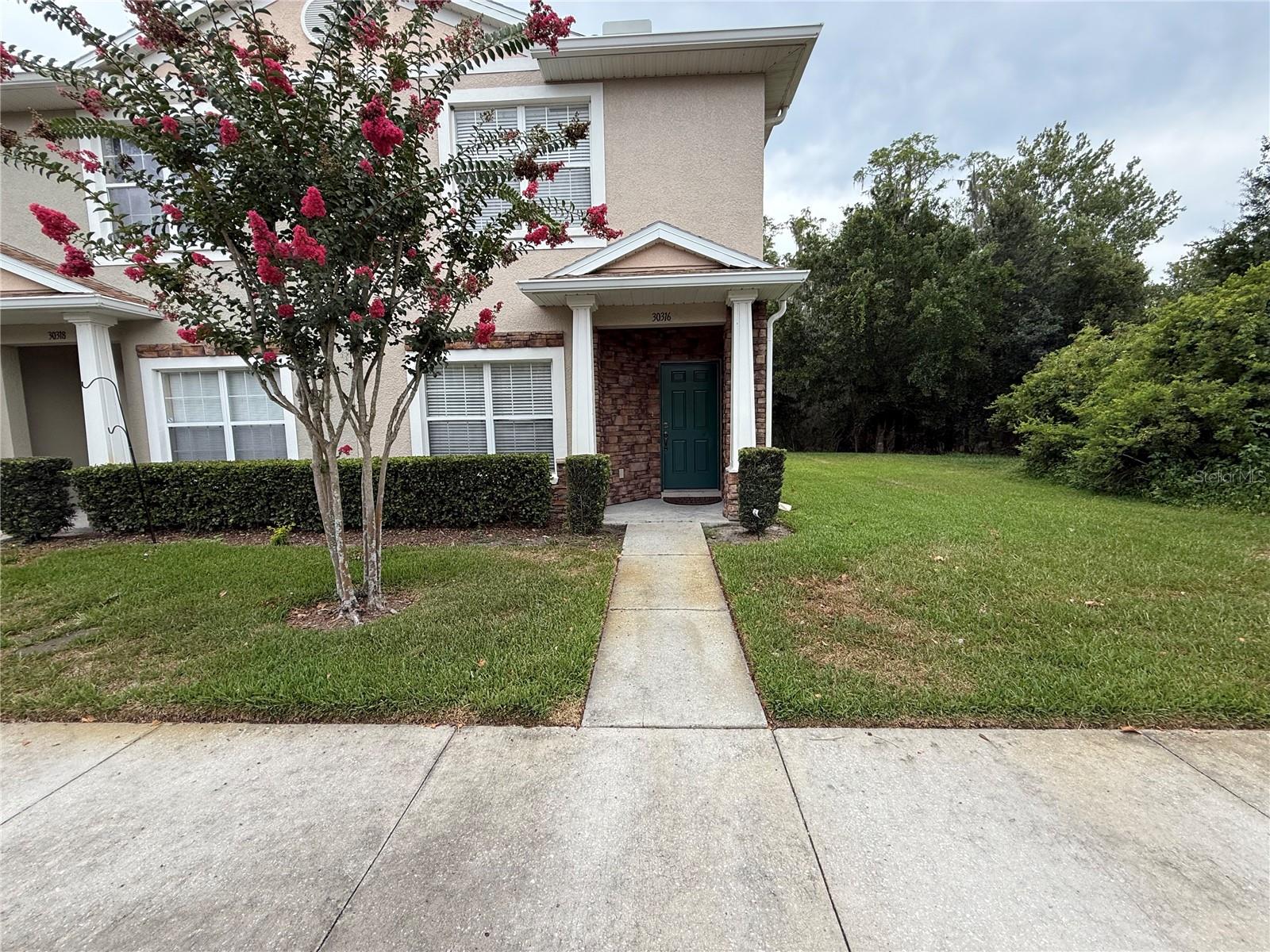 MEADOW POINTE 03 PRCL UU - Residential Lease