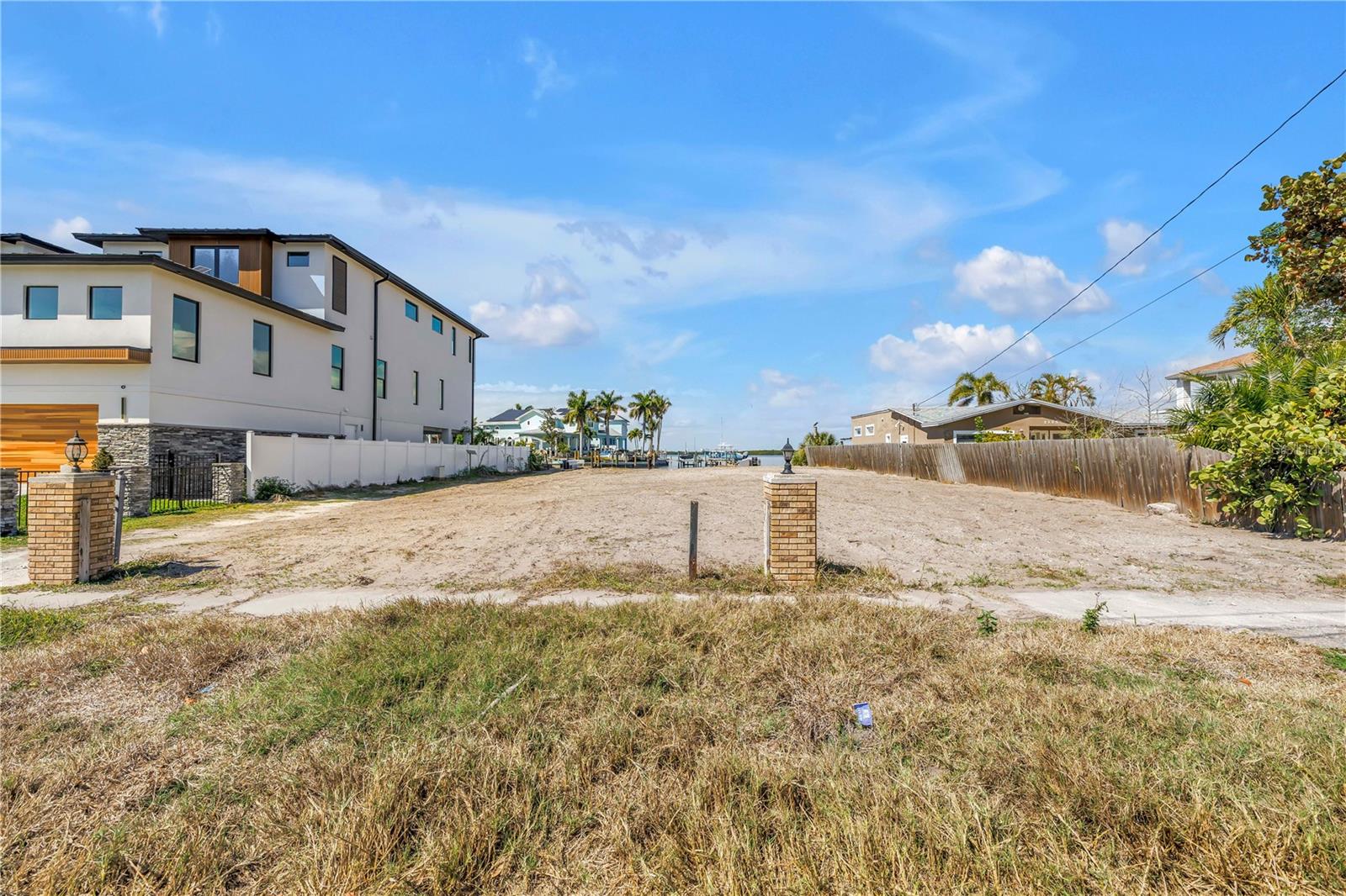 SHORE ACRES EDGEWATER SEC - Land
