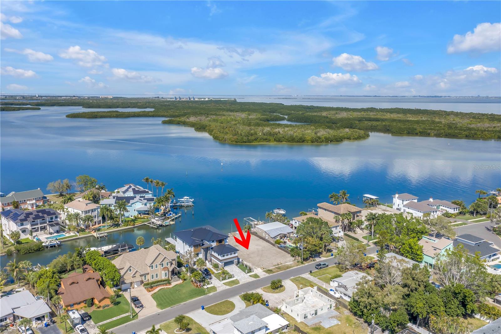 SHORE ACRES EDGEWATER SEC - Land