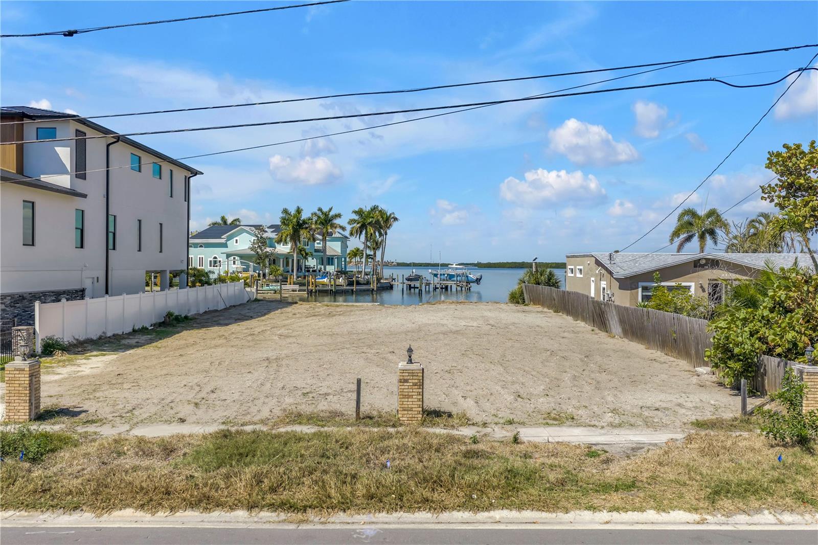 SHORE ACRES EDGEWATER SEC - Land