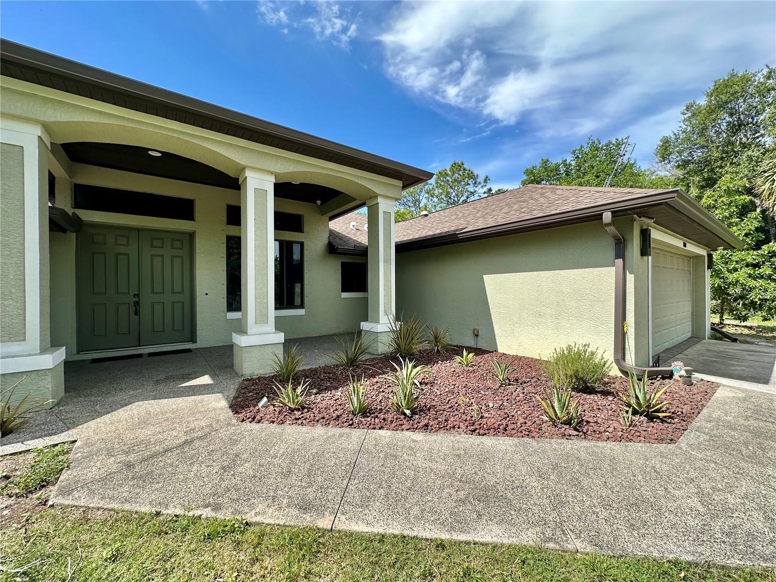NORTH PORT CHARLOTTE ESTATES - Residential