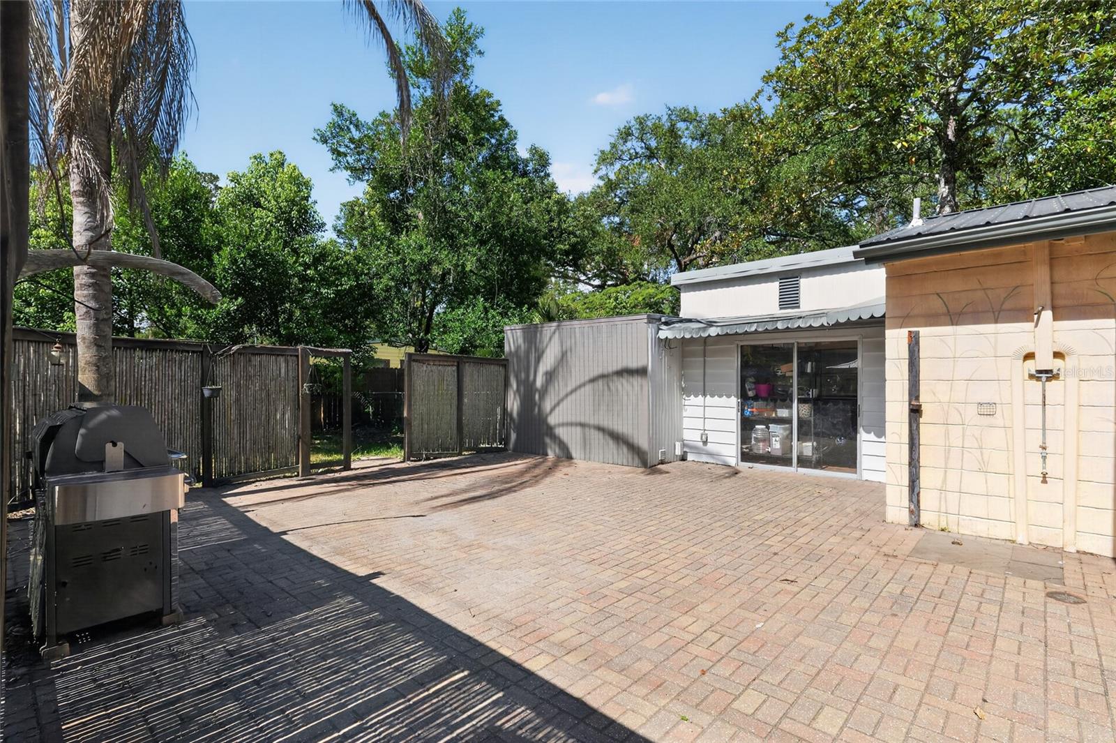 HAMPTON HEIGHTS - Residential