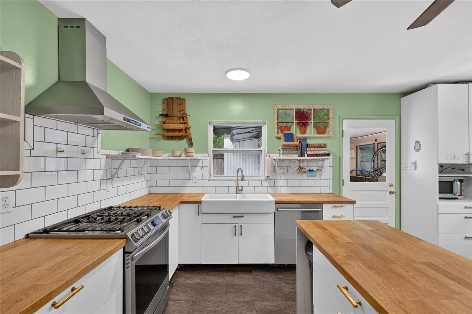 HAMPTON HEIGHTS - Residential