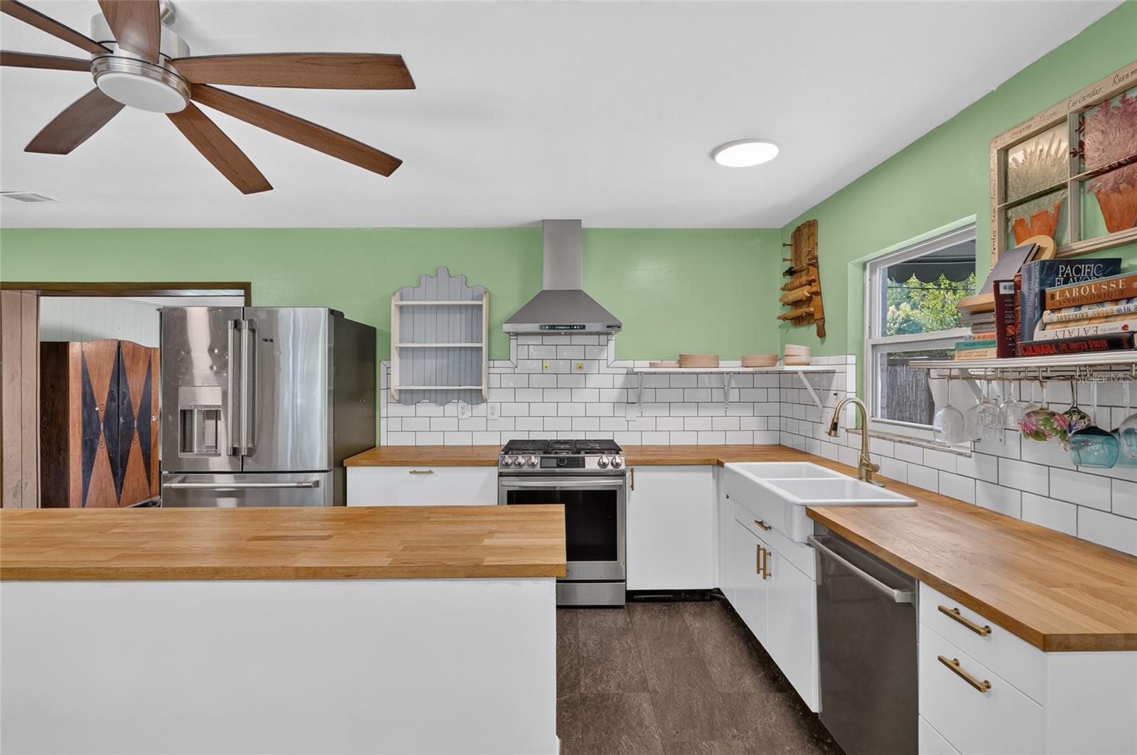 HAMPTON HEIGHTS - Residential