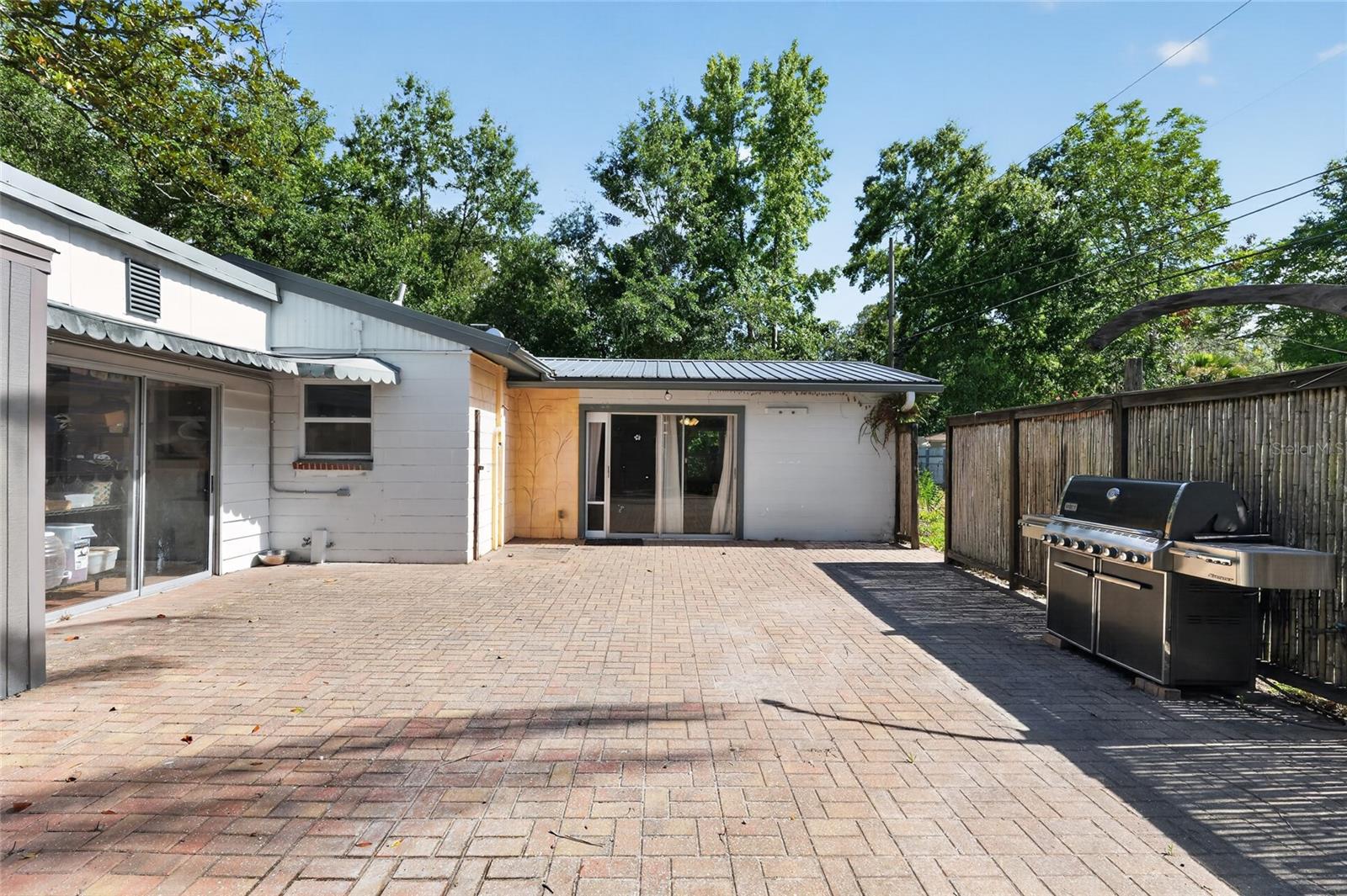 HAMPTON HEIGHTS - Residential