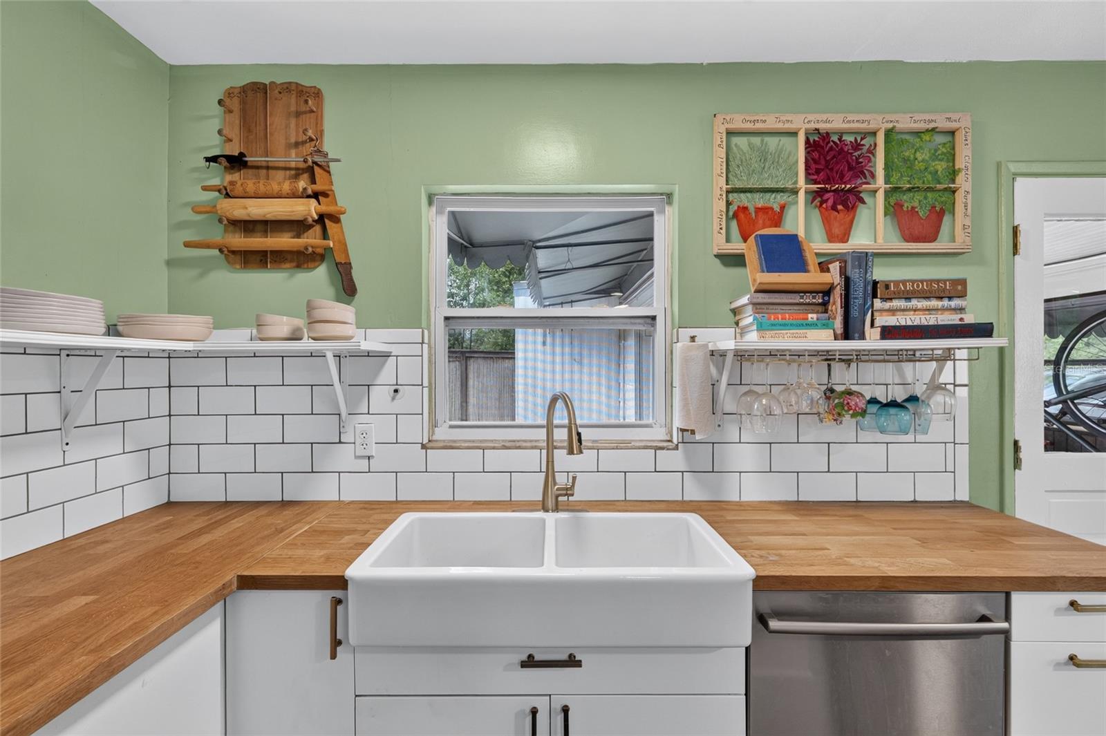 HAMPTON HEIGHTS - Residential