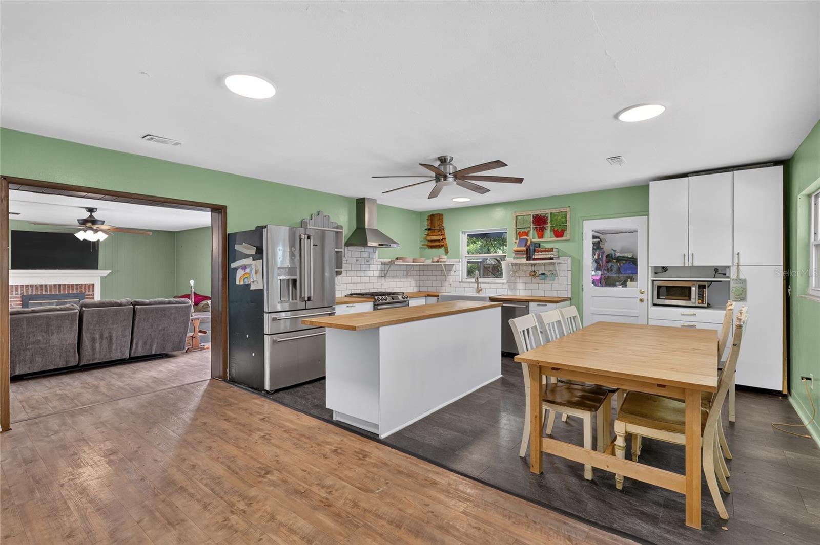 HAMPTON HEIGHTS - Residential