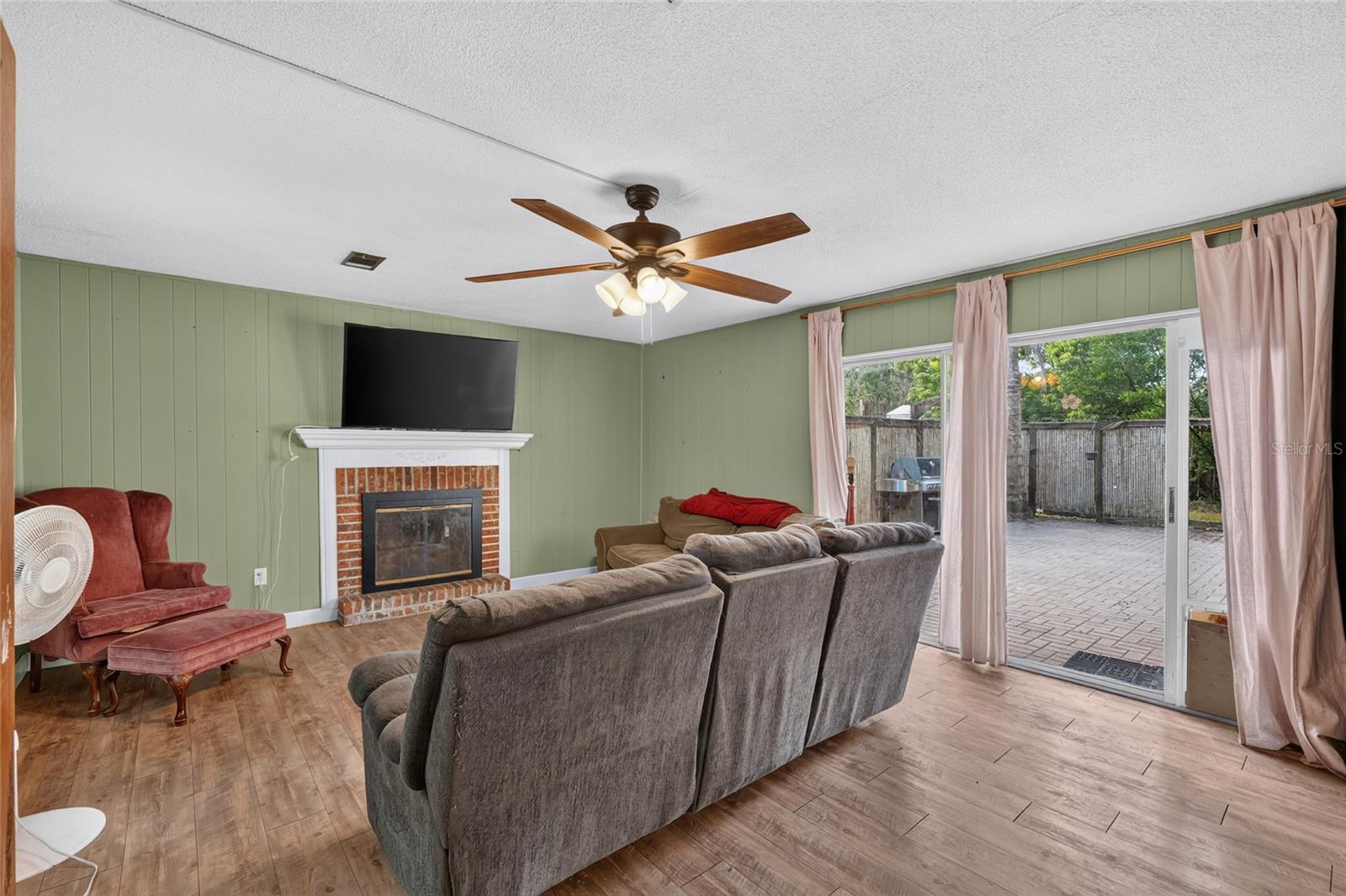 HAMPTON HEIGHTS - Residential
