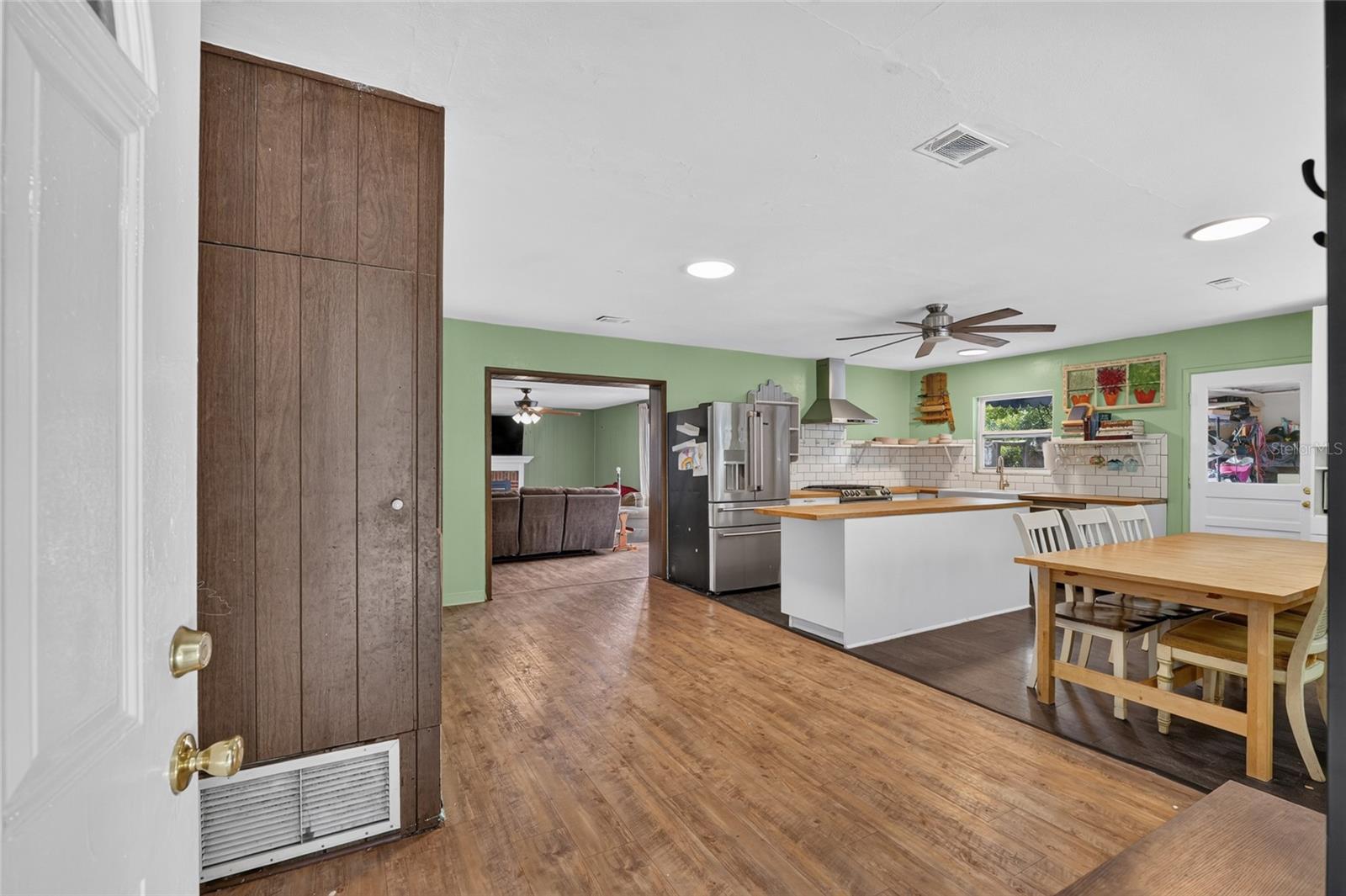 HAMPTON HEIGHTS - Residential