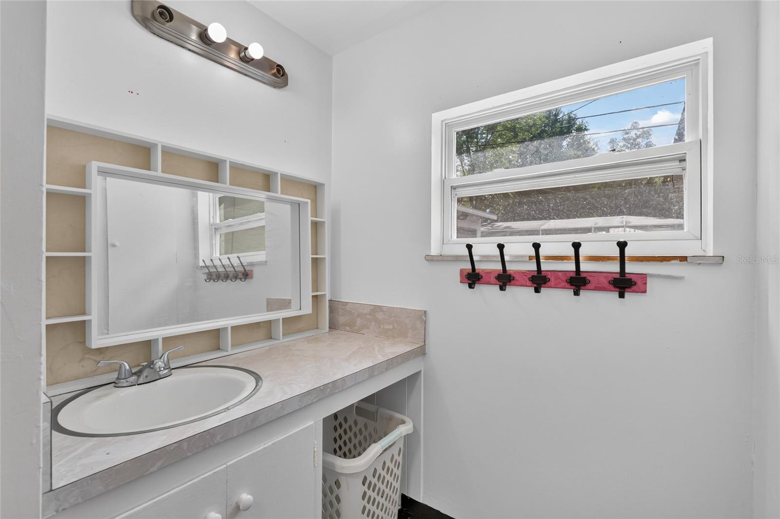 HAMPTON HEIGHTS - Residential