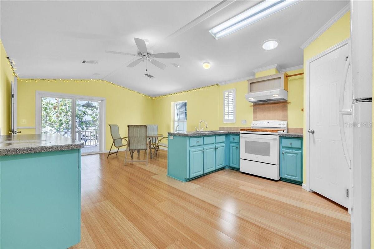 LAZY LAGOON MOB HME PARK COOP - Residential