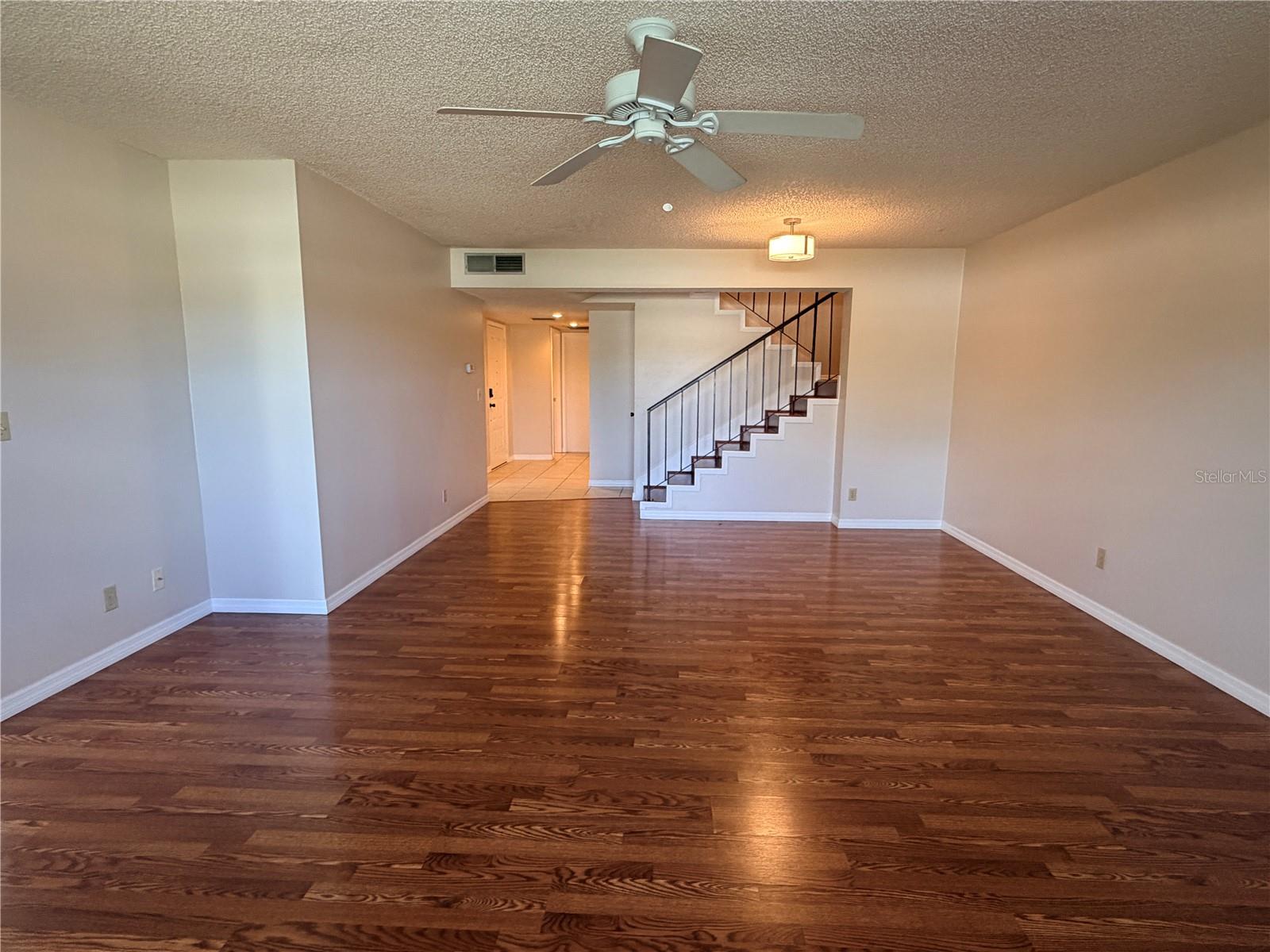 CHATEAUX WOODS CONDO - Residential