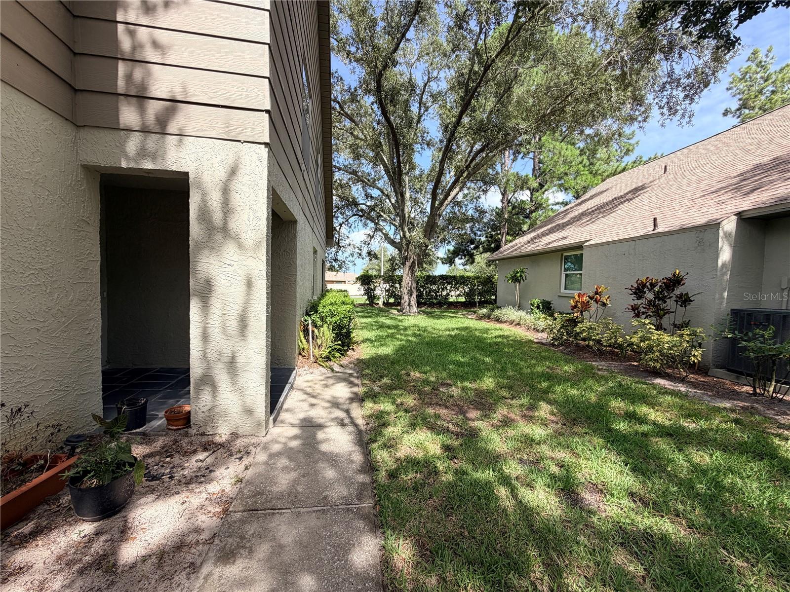CHATEAUX WOODS CONDO - Residential