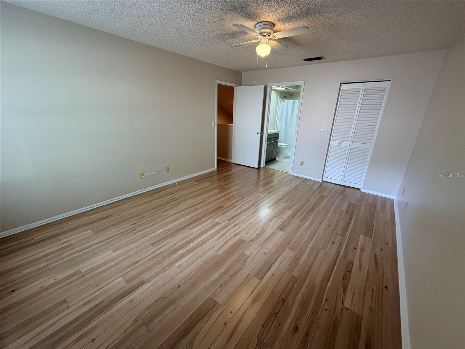 CHATEAUX WOODS CONDO - Residential