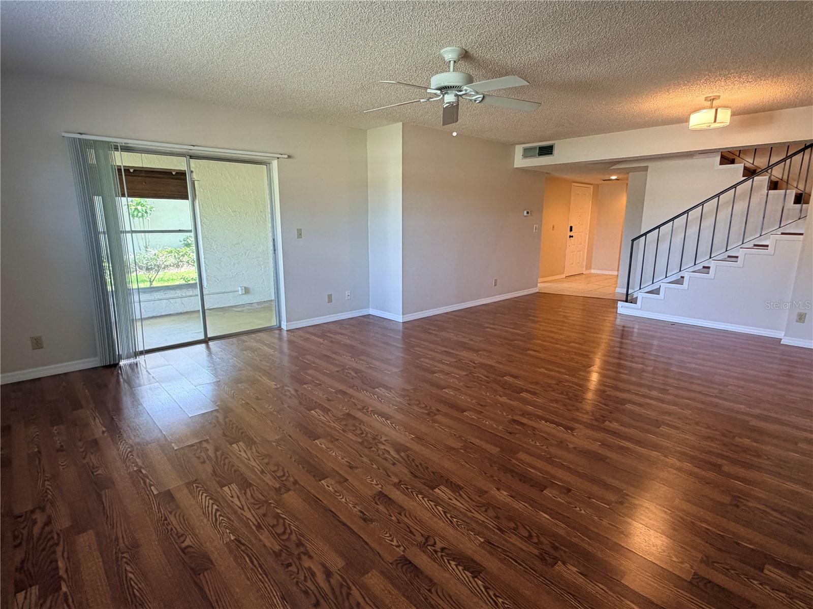 CHATEAUX WOODS CONDO - Residential