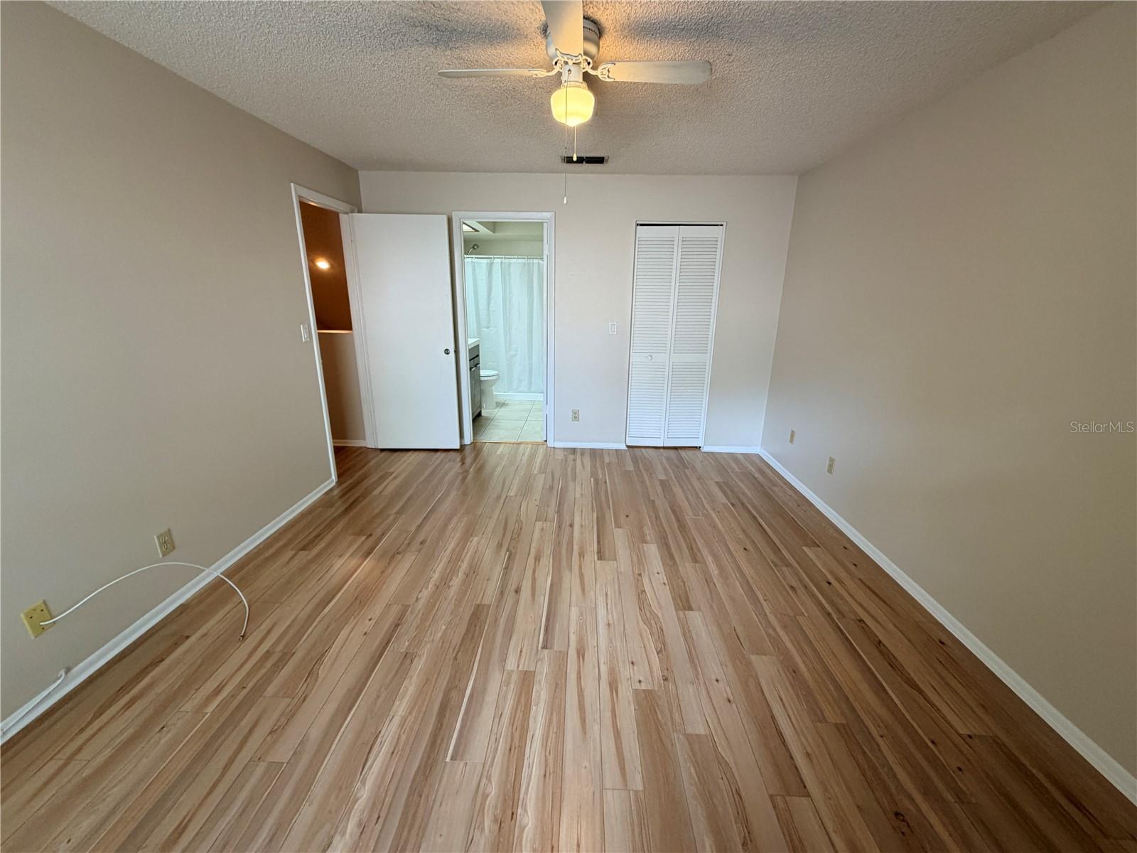 CHATEAUX WOODS CONDO - Residential
