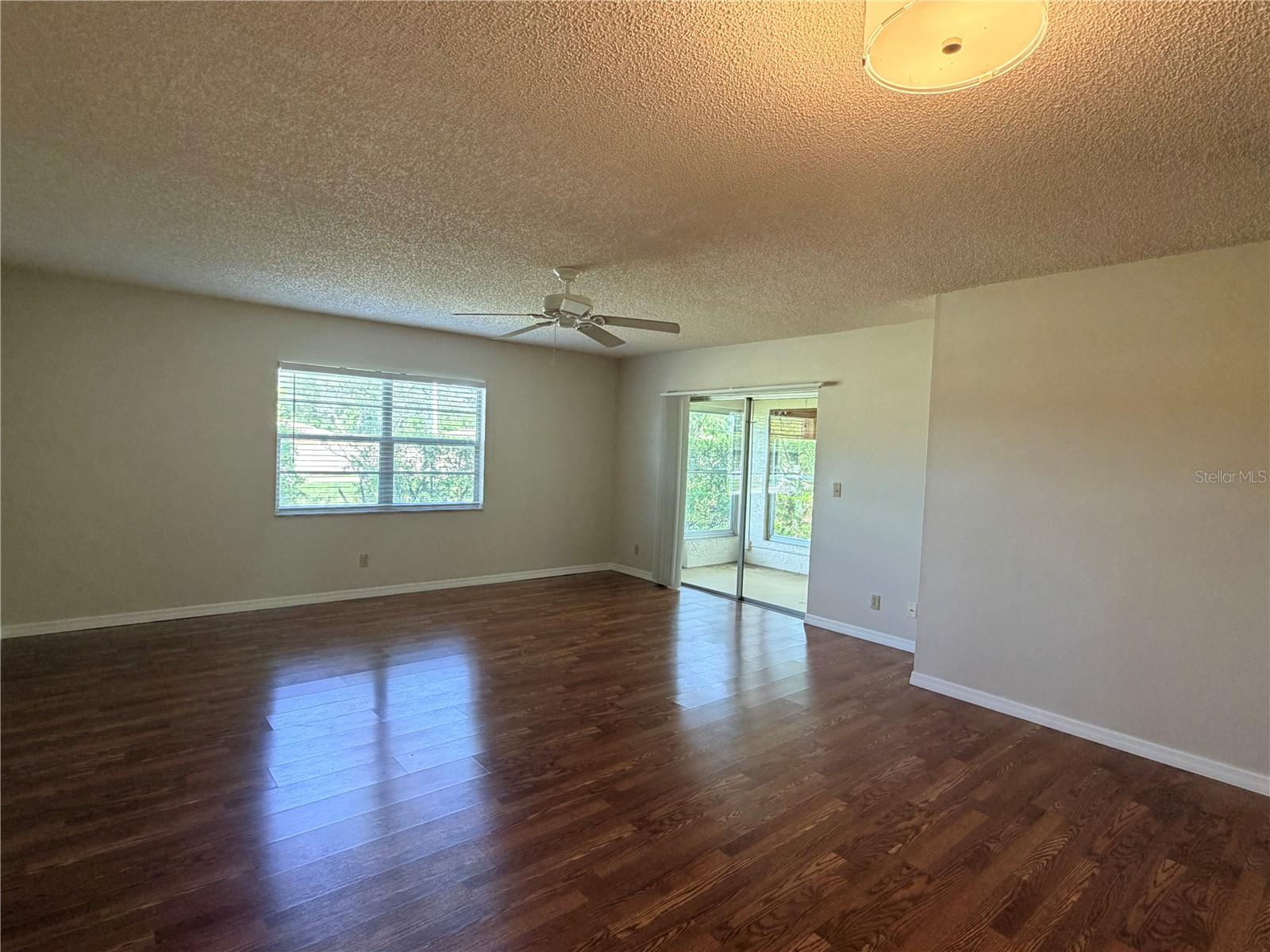 CHATEAUX WOODS CONDO - Residential