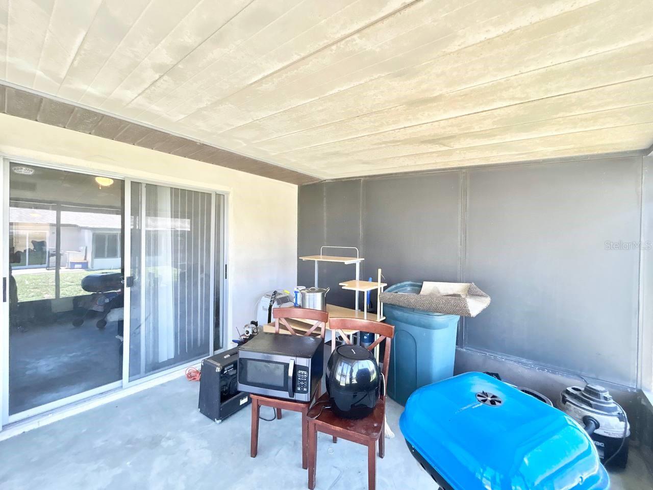 HILL CREST VILLAS - Residential Lease