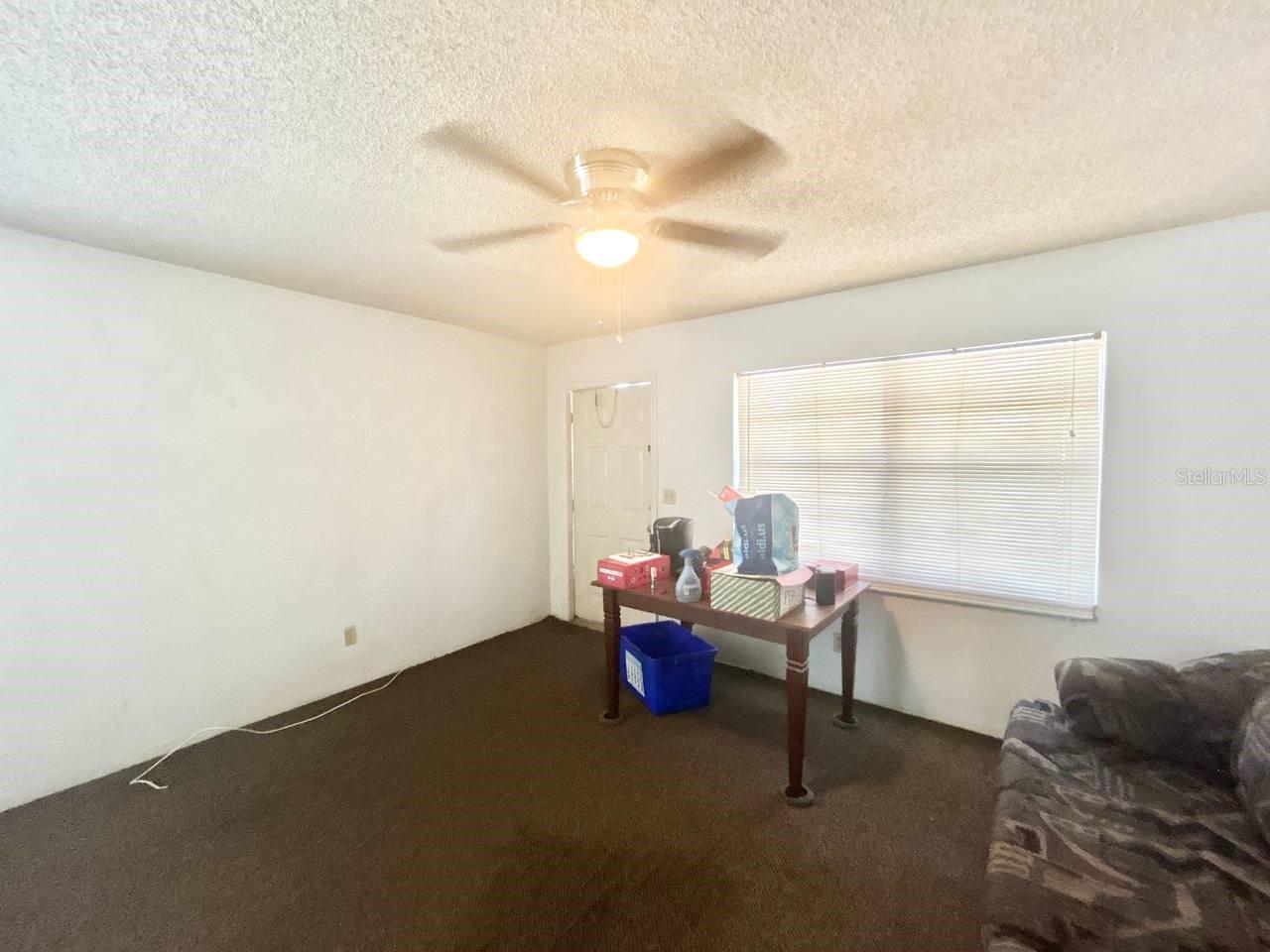 HILL CREST VILLAS - Residential Lease