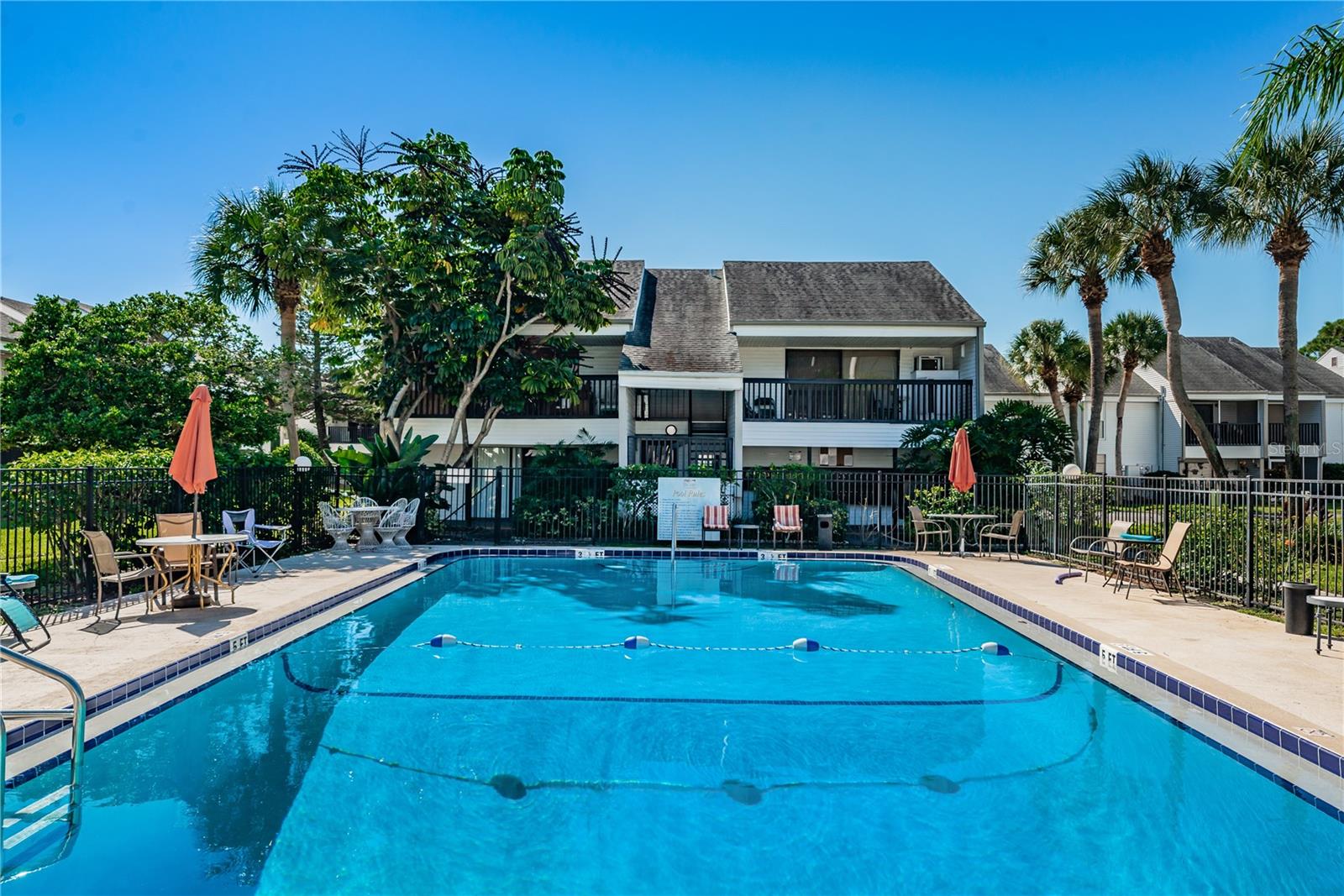 PALMS OF TARPON SPGS - Residential