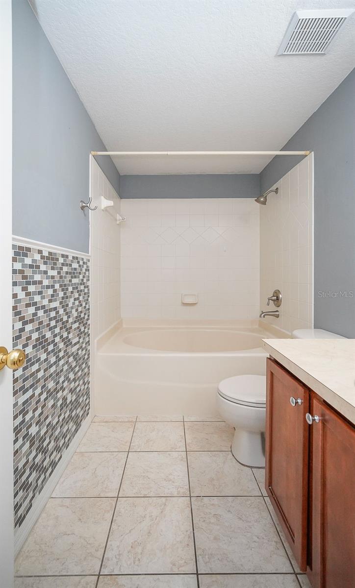 COQUINA KEY TWNHMS - Residential Lease