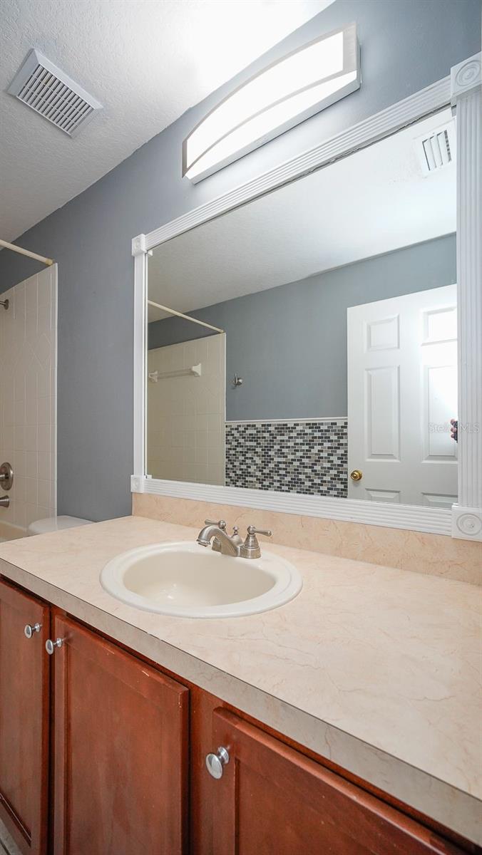 COQUINA KEY TWNHMS - Residential Lease