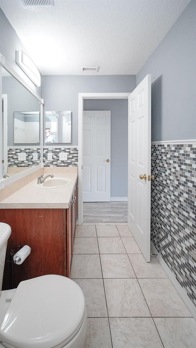 COQUINA KEY TWNHMS - Residential Lease