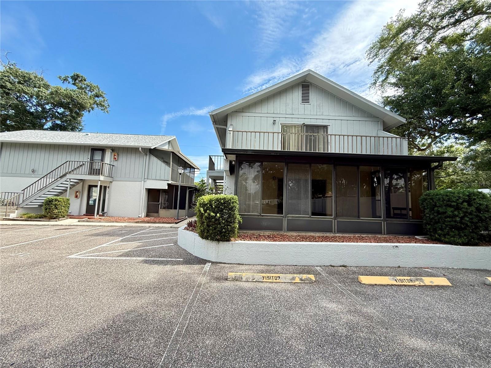 OAK LAKE PARK CONDO - Residential Lease