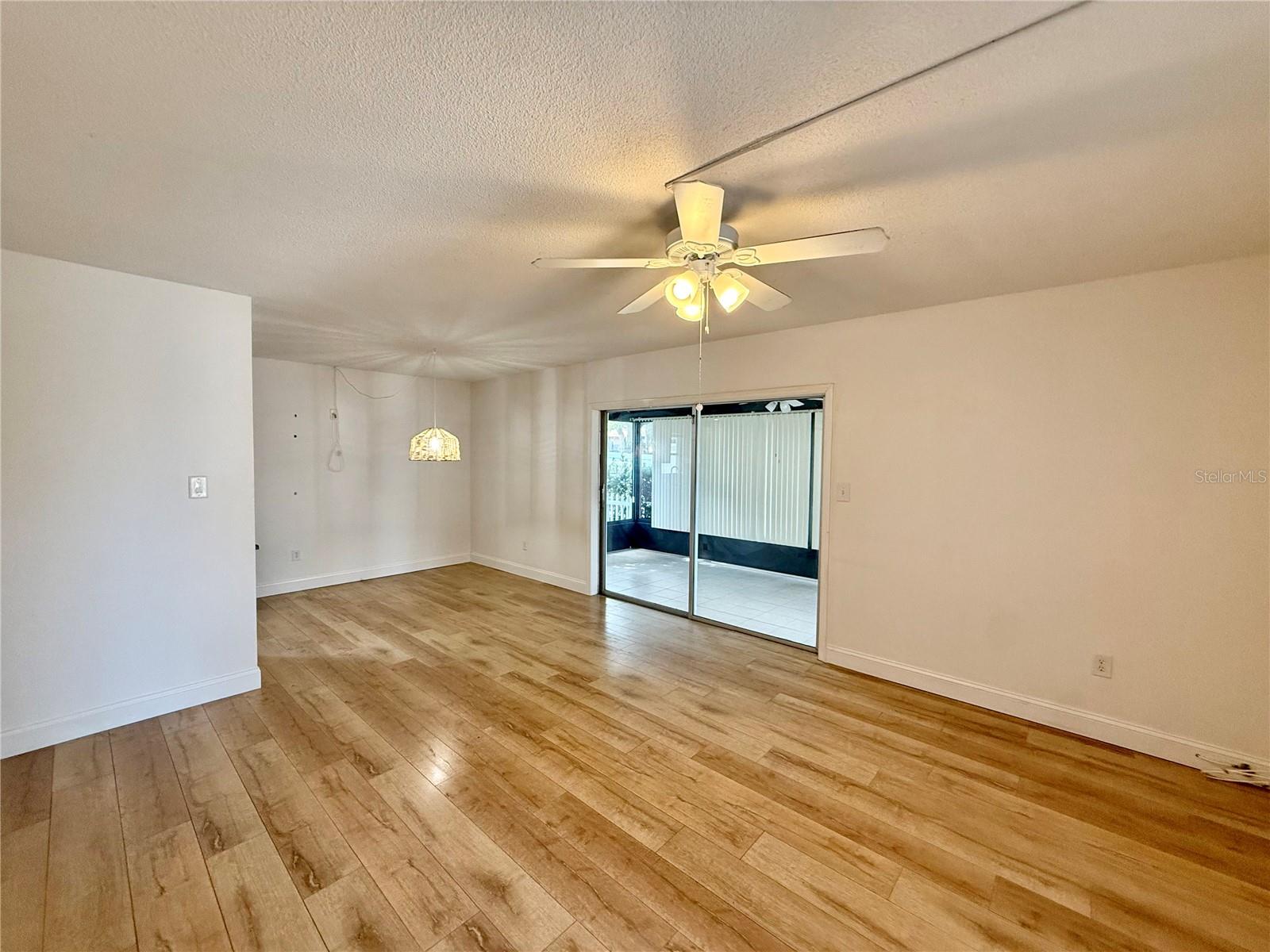OAK LAKE PARK CONDO - Residential Lease