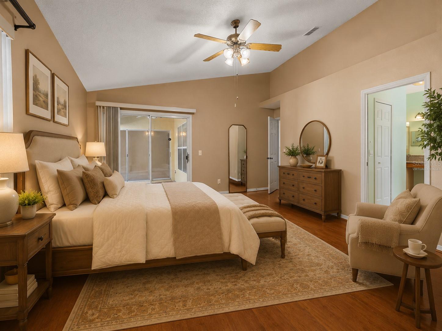 COUNTRY RUN - Residential