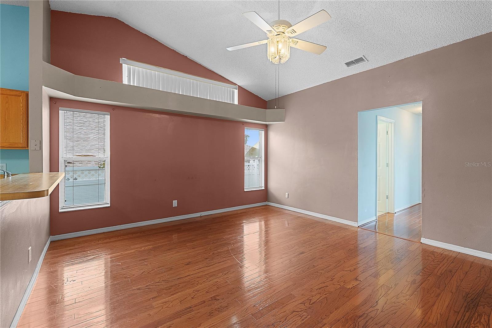 COUNTRY RUN - Residential