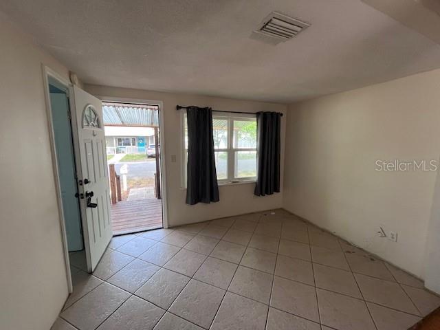 HOLLY PARK - Residential