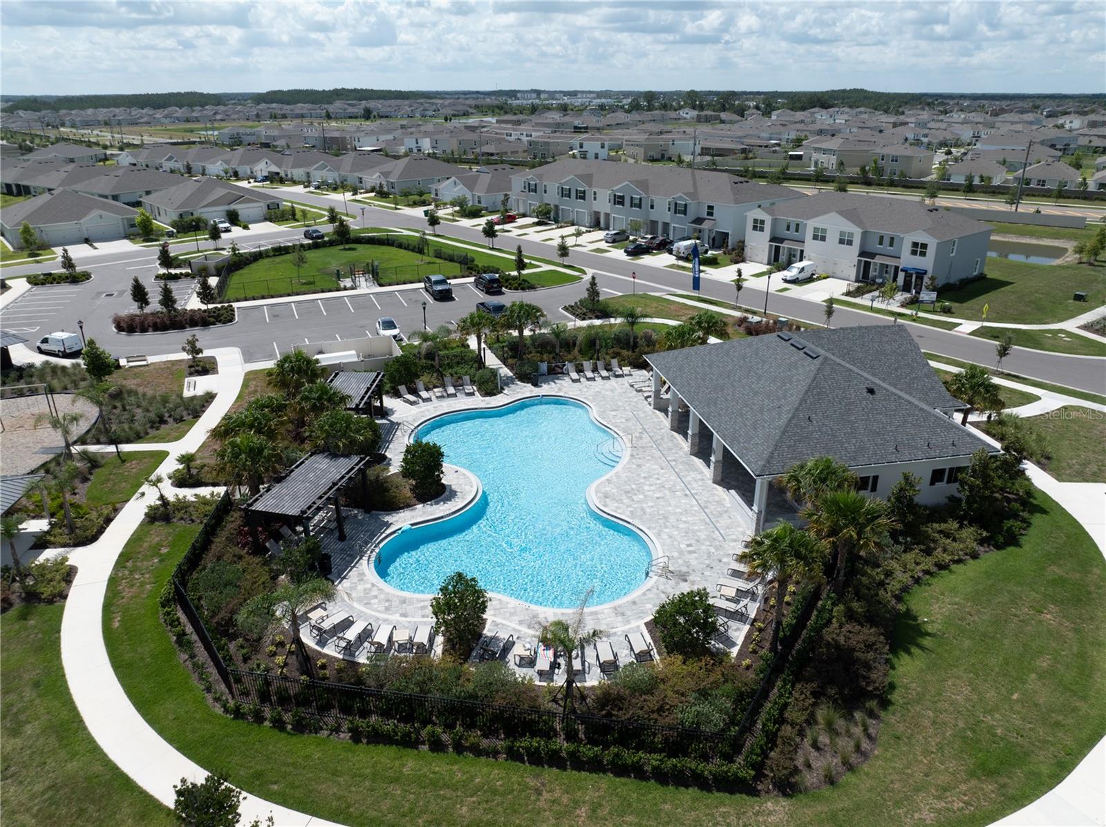 TOWNS AT WOODSDALE - Residential