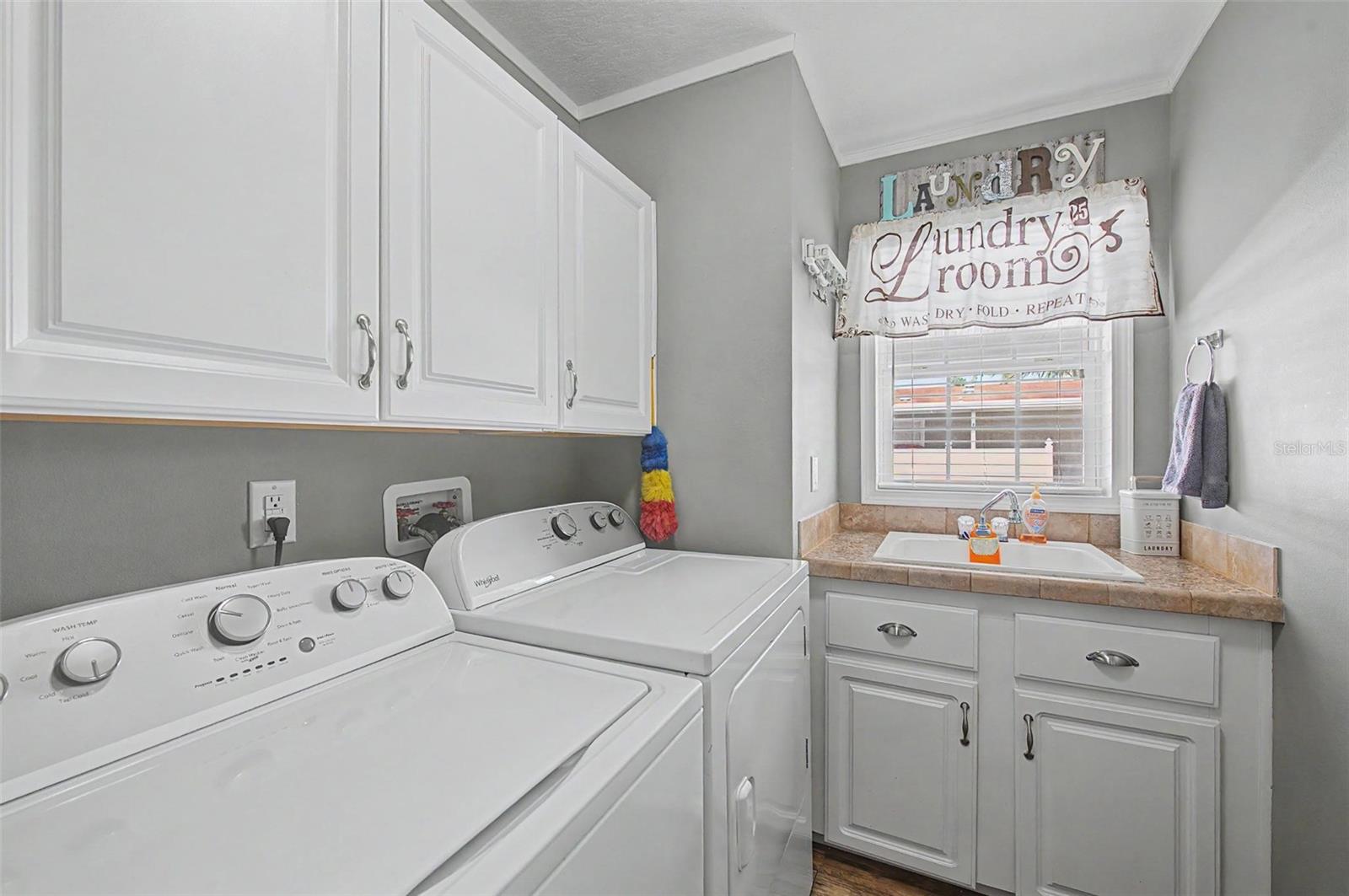 GRAND HORIZONS PH 04 - Residential