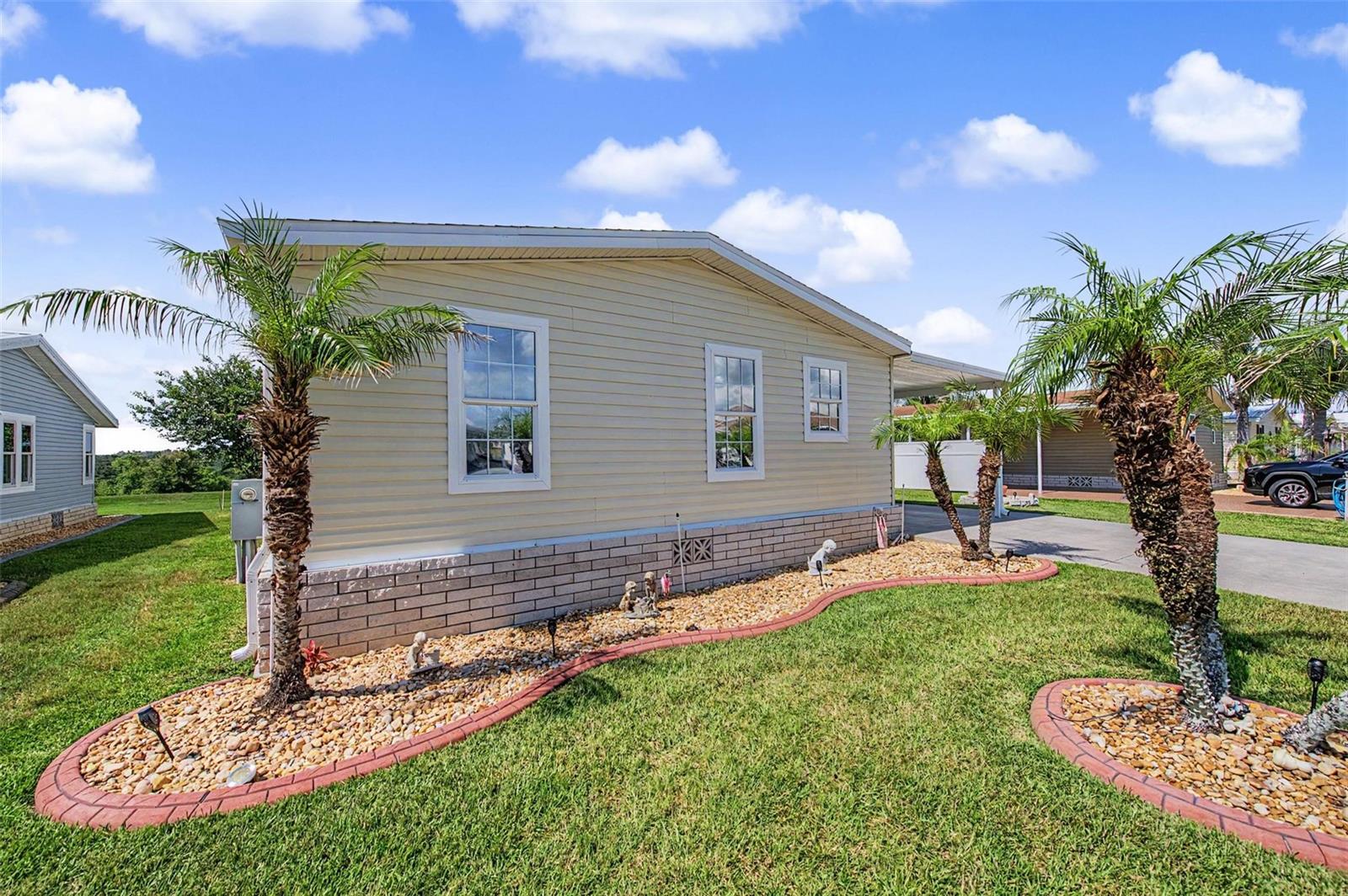 GRAND HORIZONS PH 04 - Residential