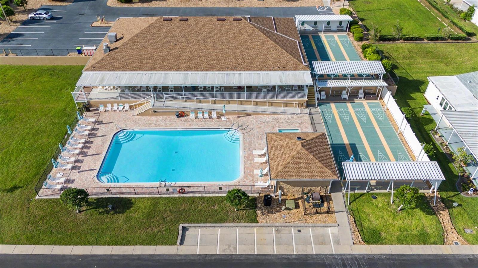 GRAND HORIZONS PH 04 - Residential