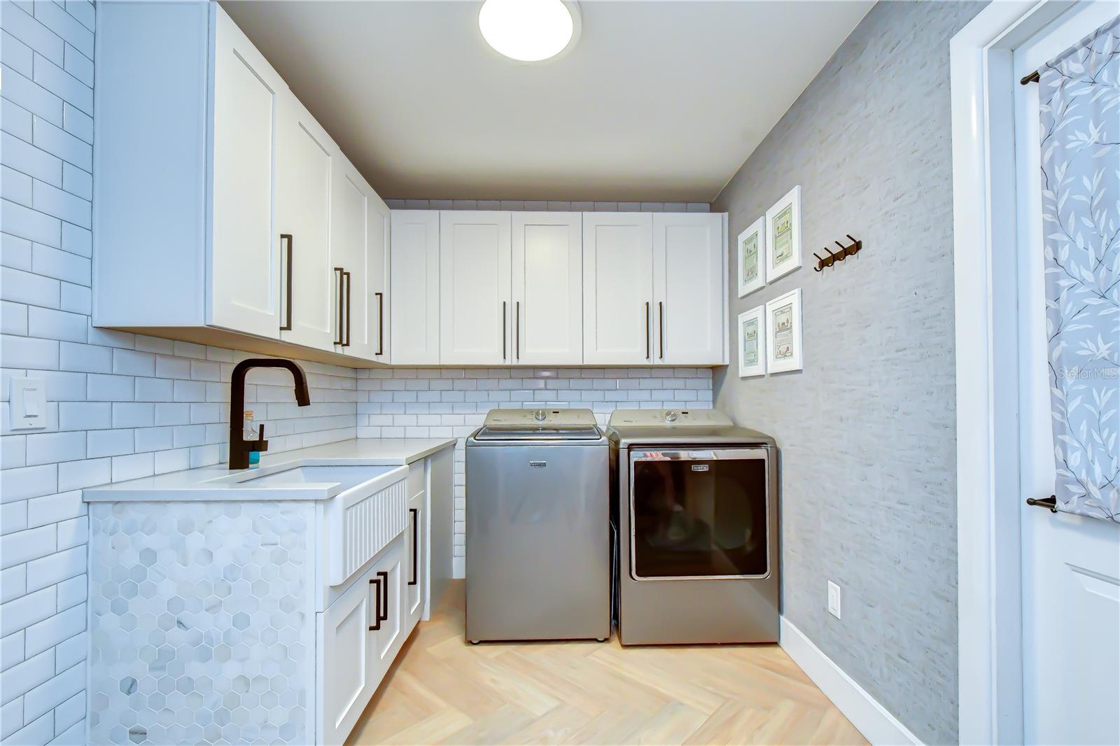 BLOOMINGDALE - Residential
